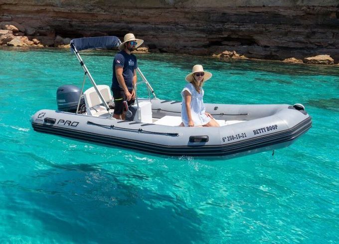 Boat without licence  Zodiac Zodiac PRO 15hp