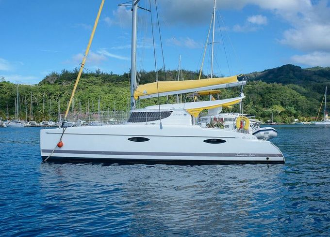 Catamaran FOUNTAINE PAJOT 36 11m