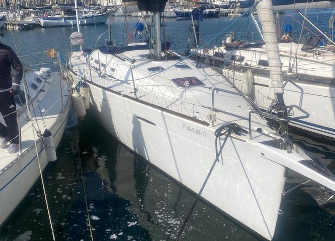 Sailboat BENETRAU First 40CR 12m