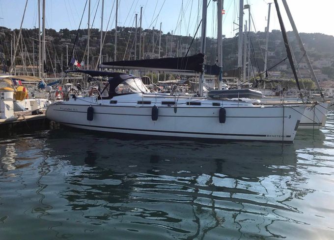 Sailboat BENETEAU CYCLADES 39.3 11.8m