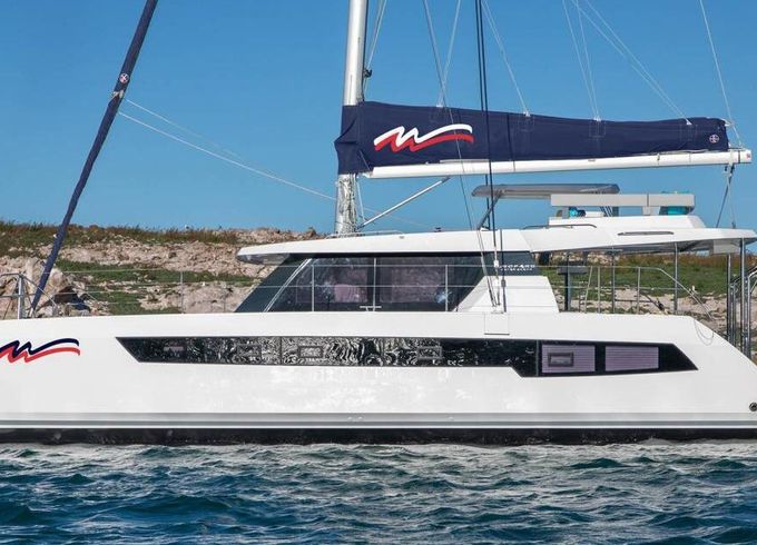 Catamaran Moorings 4200/3/3 12m