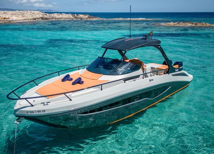 Motorboat Fim 340 Regina 500hp