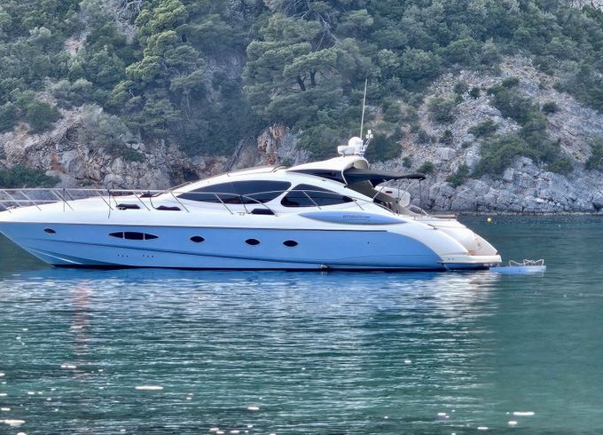 Motor yacht Azimut Atlantis 55 1600hp