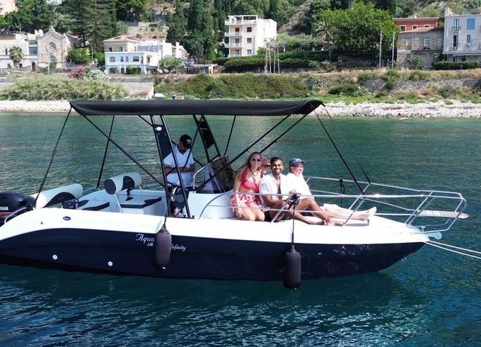Motorboat Aquabat Sport infinity 21 40hp