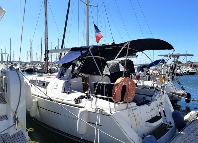 Sailboat Jeanneau SUN ODYSSEY 33I 9m