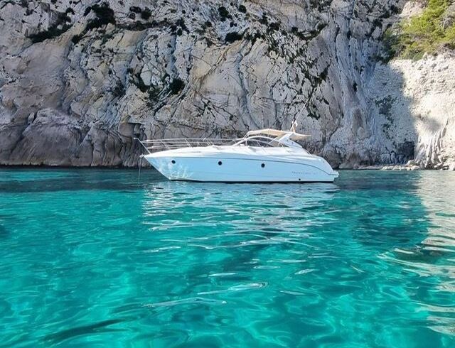 Motorboat Jeanneau Montecarlo 460hp