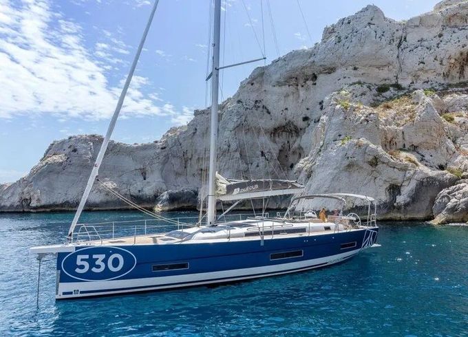 Sailboat DUFOUR Dufour 530 16.35m