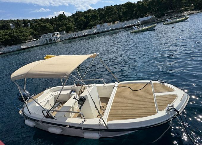 Motorboat BETINA 500 25hp