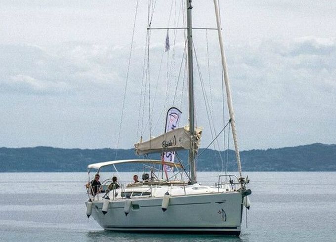 Sailboat JEANNEAU SUN ODYSSEY 45 13.72m