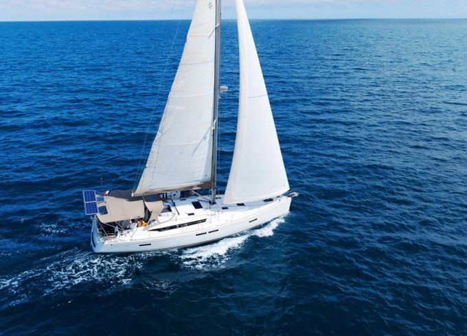 Sailboat Jeanneau Sun Odyssey 469 14m
