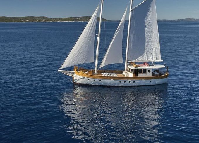 Gulet Custom Bulit Green Ray 28m