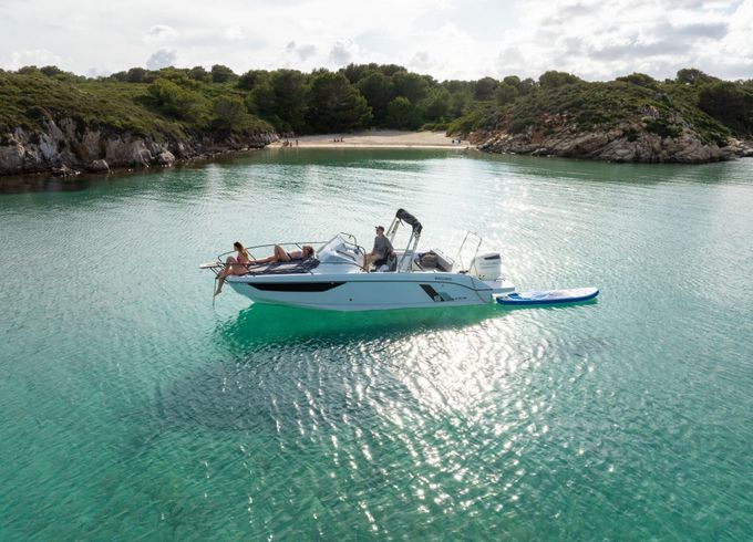 Motorboat Beneteau Flyer 8 Sundeck 350hp