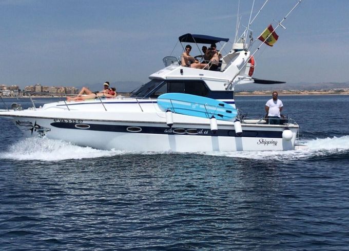 Motorboat Doqueve 360 11 metros 460hp