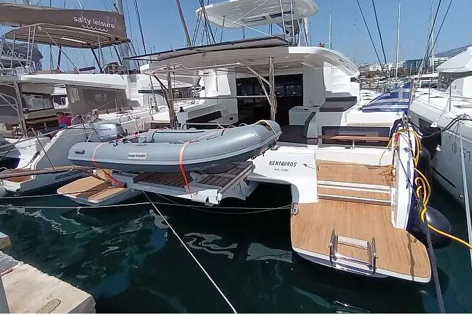 Catamaran Lagoon-Bénéteau Lagoon 51 - 6 cab. 15.35m