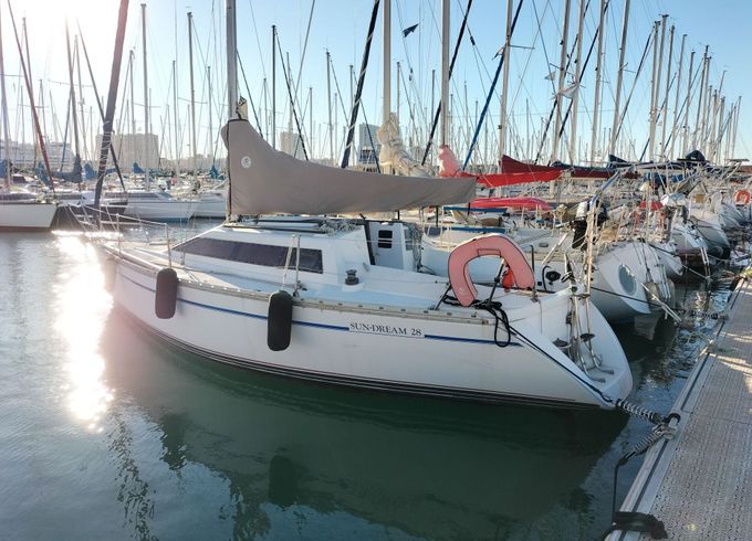 Sailboat JEANNEAU Sun dream 28 9m