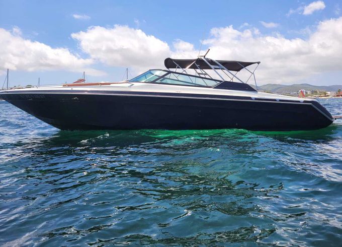 Motorboat Sea Ray 380 740hp
