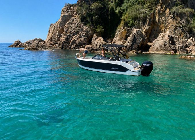 Motorboat Quicksilver Activ 605 bowraider 150hp