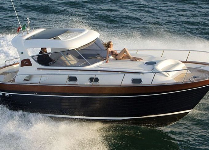 Motorboat Apreamare 38 Comfort 500hp