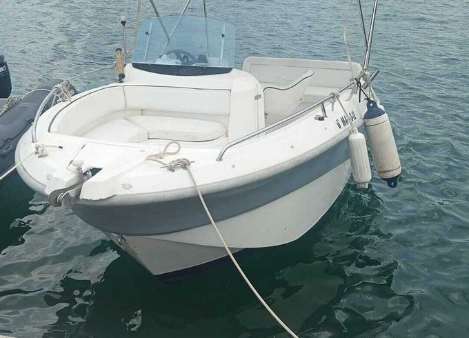 Motorboat Rio 550 100hp