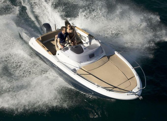 Motorboat Jeanneau Cap Camarat 6.5 Wa 150hp