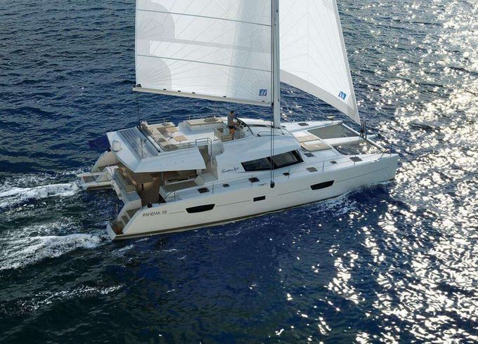 Catamaran Fountaine Pajot Ipanema 58 17.8m