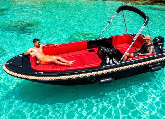 Boat without licence  SILVER YACHT 525 PREMIUM 15hp