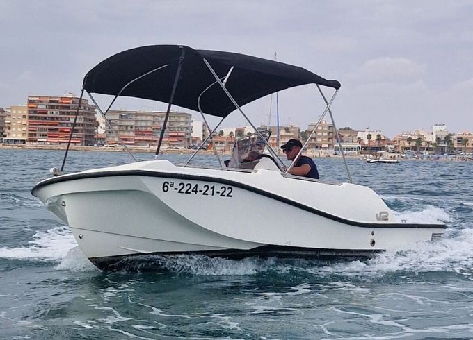 Boat without licence  V2 Boats 5.0