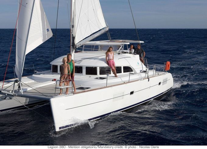 Catamaran LAGOON Lagoon 380 11.55m