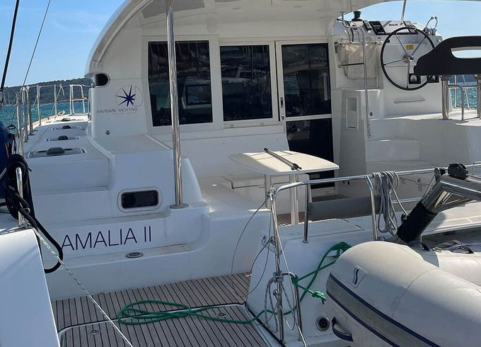Catamaran Lagoon-Bénéteau Lagoon 40 - 4 + 2 cab  11.74m