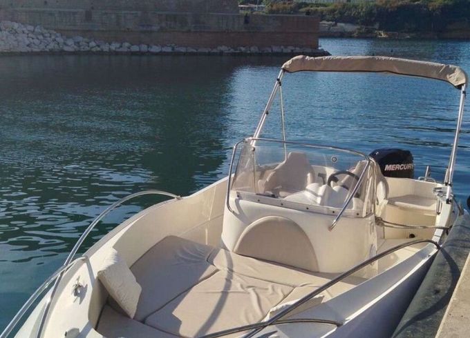Motorboat Quicksilver 635 Commander 115hp