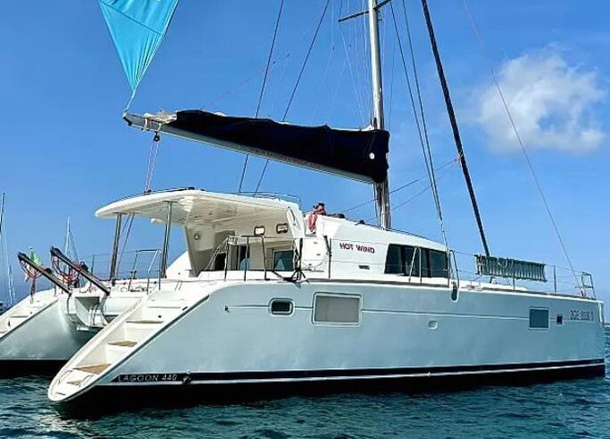 Catamaran LAGOON 440 13.61m