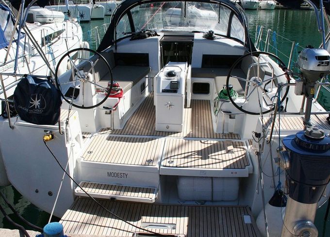 Sailboat JEANNEAU SUN ODYSSEY 440 13m
