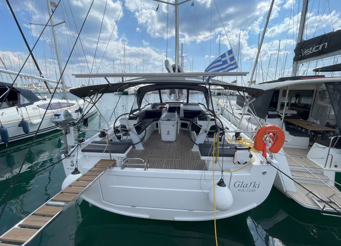 Sailboat Beneteau Oceanis 51.1 16m