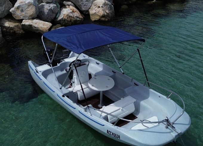 Boat without licence  Bateau Sans Permis