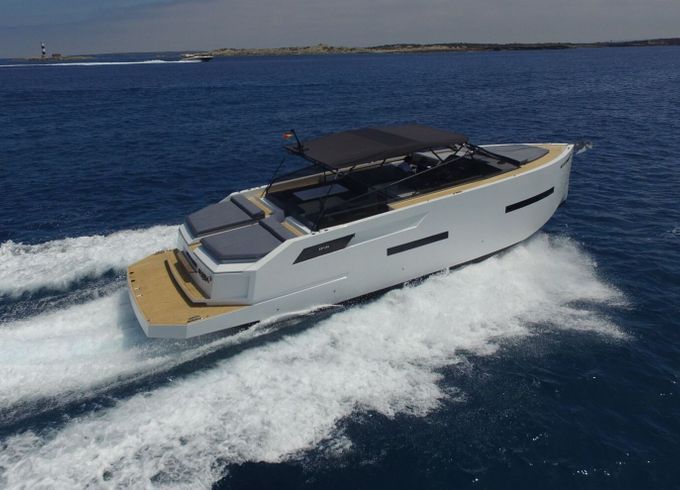 Motorboat DE ANTONIO YACHTS D46 OPEN 1200hp