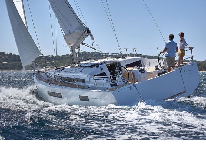 Sailboat Jeanneau Sun odyssey 440 13m