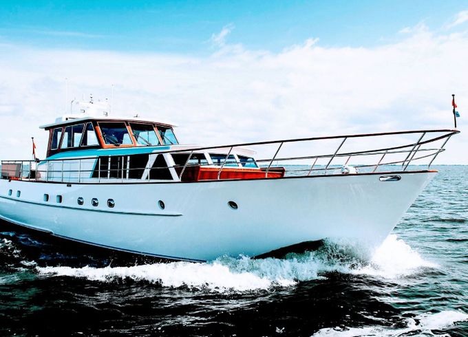 Motor yacht Feadship Classic Gentleman's Vintage Yacht 440hp