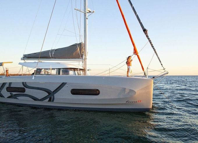Catamaran EXCESS 11 (4 CAB) 11m