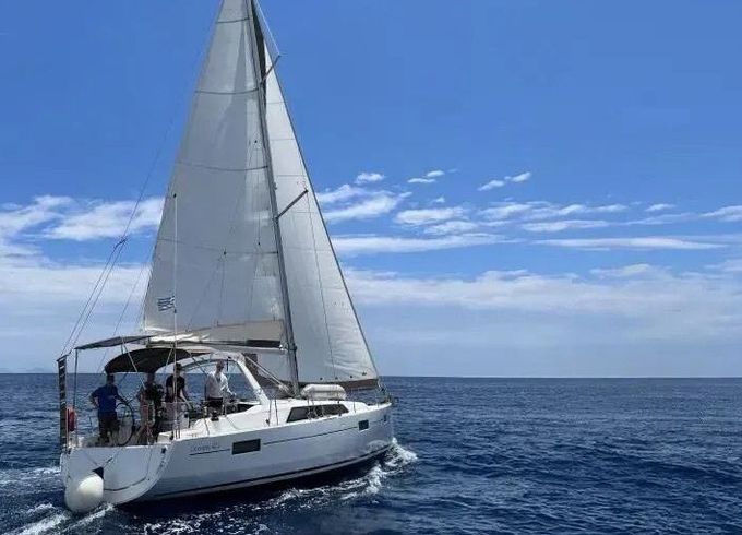 Sailboat Beneteau Oceanis 41.1 12m