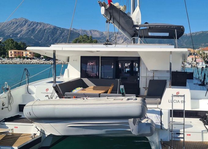 Catamaran Lucia 40 11m