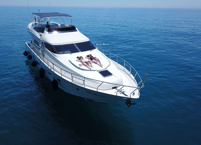Motor yacht Mochi Craft Sonic 2100hp