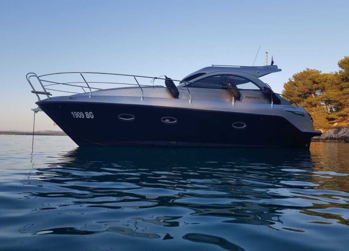 Motorboat Mirakul 30 260hp