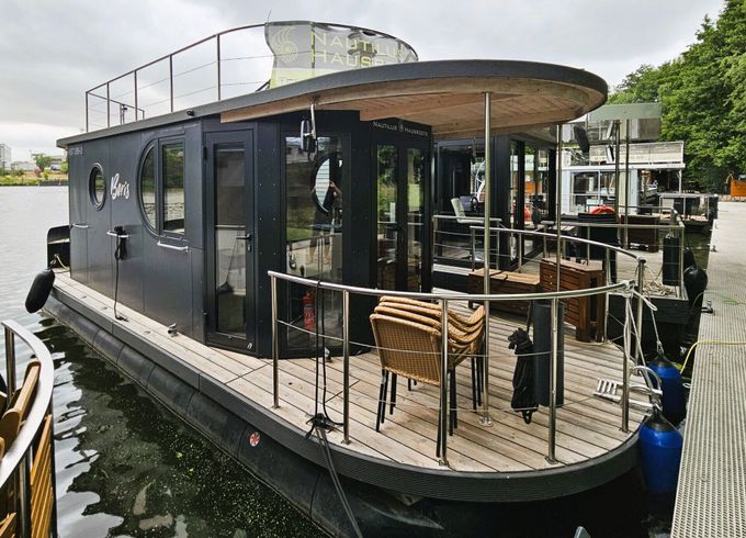 Houseboat Nautilus Hausboote Nautiki mini 3 mit Kamin - führerscheinfrei