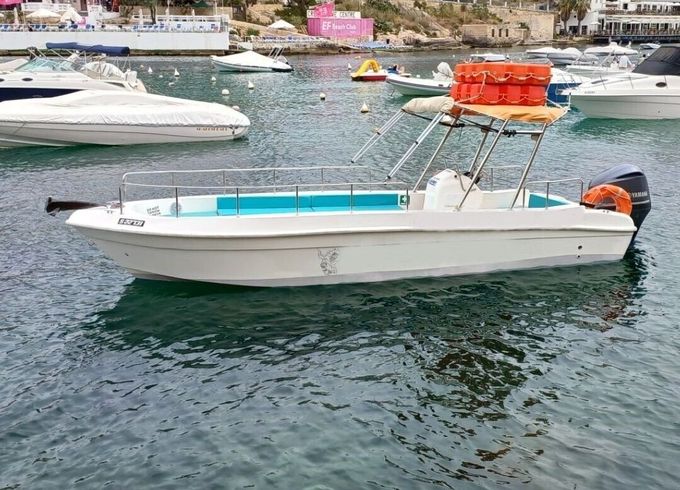 Motorboat Buccaneer 24 ft open motorboat 250hp