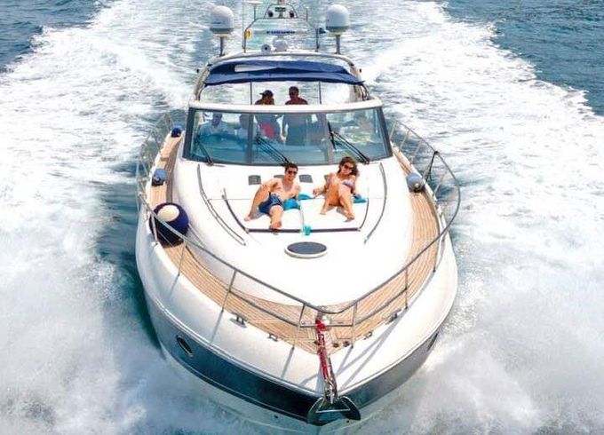 Motor yacht Princess V65 2400hp