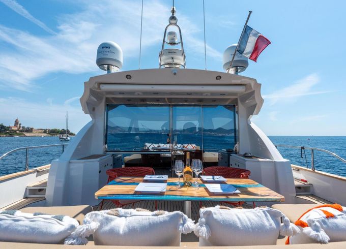 Motor yacht Cayman Yacht Cayman 57 HT 1440hp
