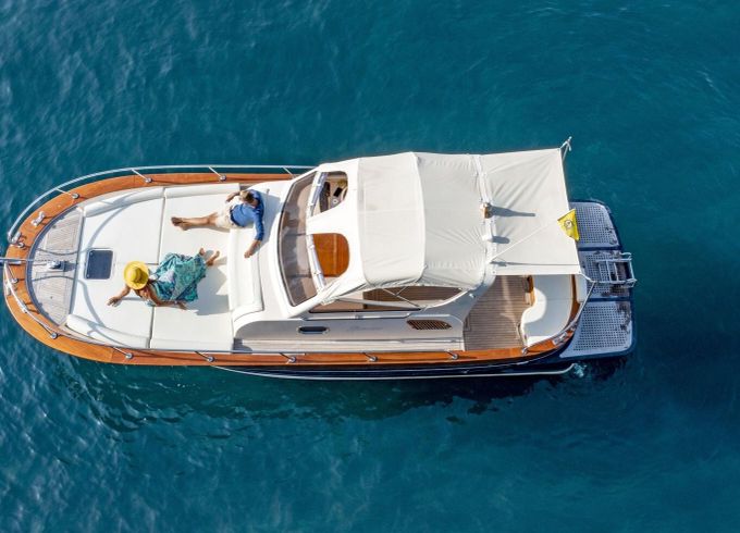 Motorboat Cantiere Maresca Gozzo 9 Cabin 500hp