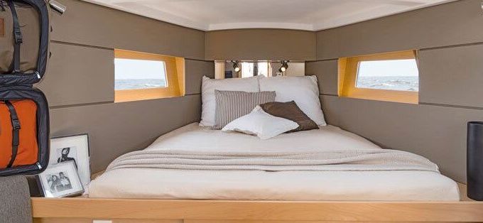 Sailboat BENETEAU OCEANIS 38.1 11.5m