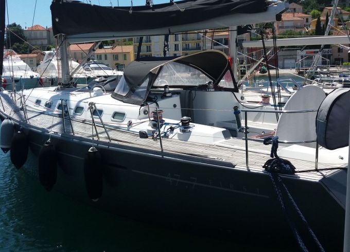 Sailboat BENETEAU FIRST 47.7 14.5m