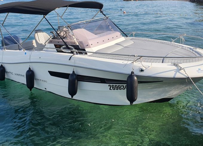 Motorboat Atlantic marine Sun Cruiser 690 225hp